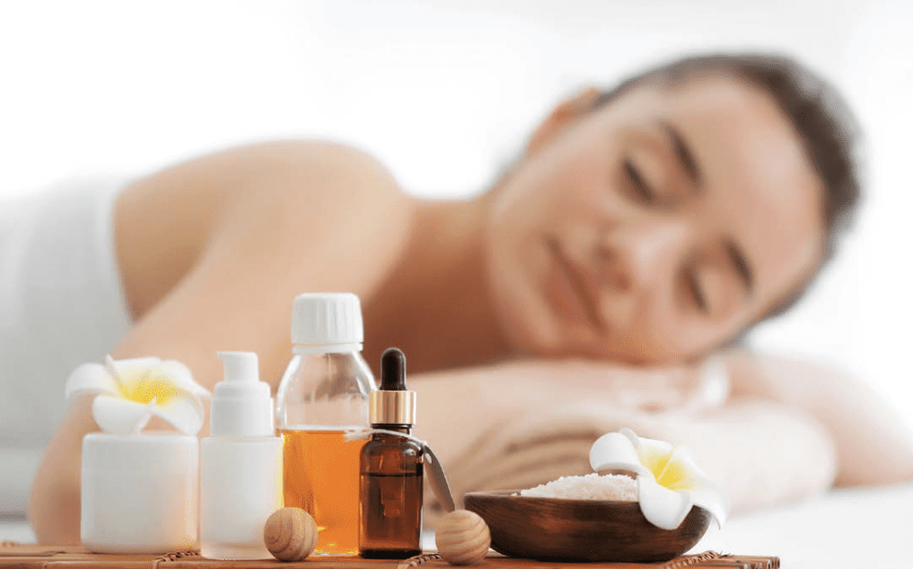 EURO COSMETICS Magazine • Innovation – the driving force in the beauty industry, for an easier and convenient life • Akshay Talati, Skindie • Akshay Talati, Skindie