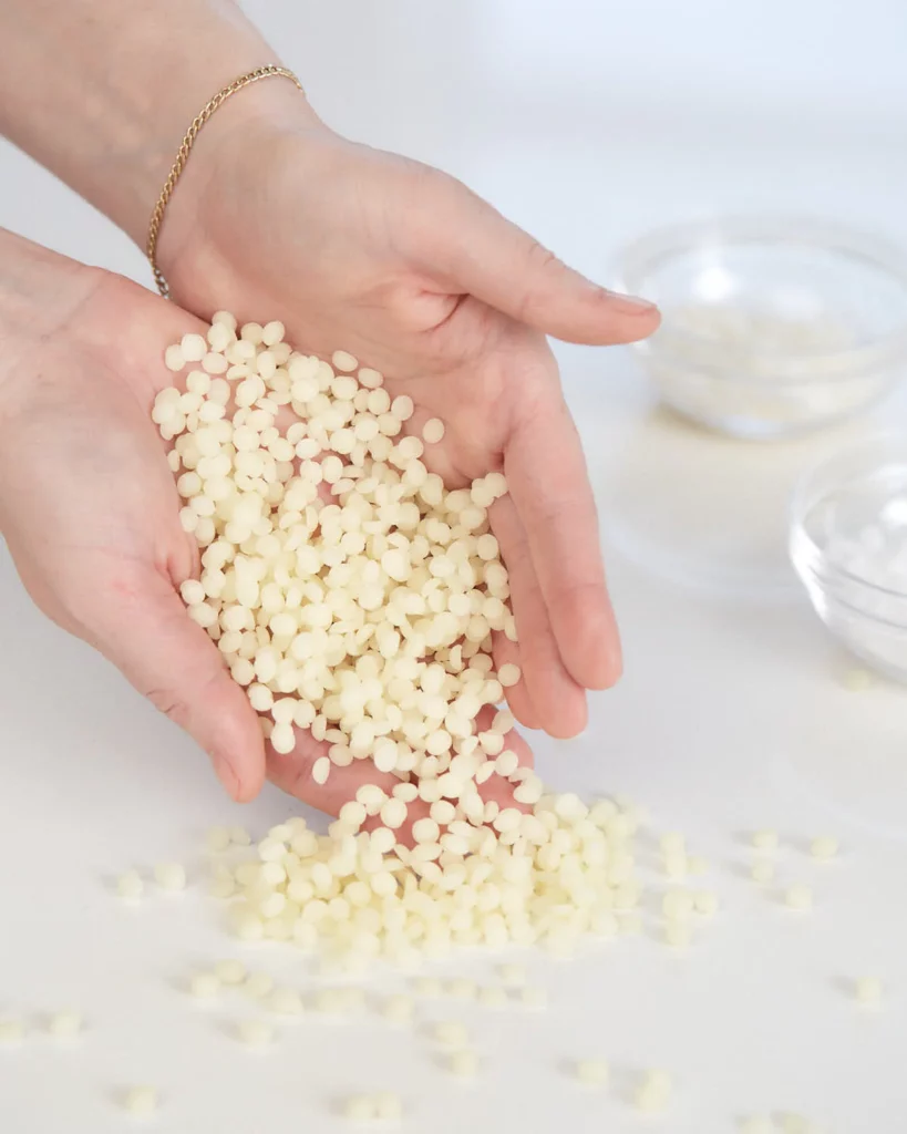 EURO COSMETICS Magazine • Cosmetic Ingredient Resellers are Making Materials Accessible to All • Deanna Utroske • Deanna Utroske